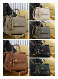 Picture of Dolce Gabbana Handbags _SKUfw224915703fw